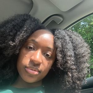 Meet your Posher, Teisa